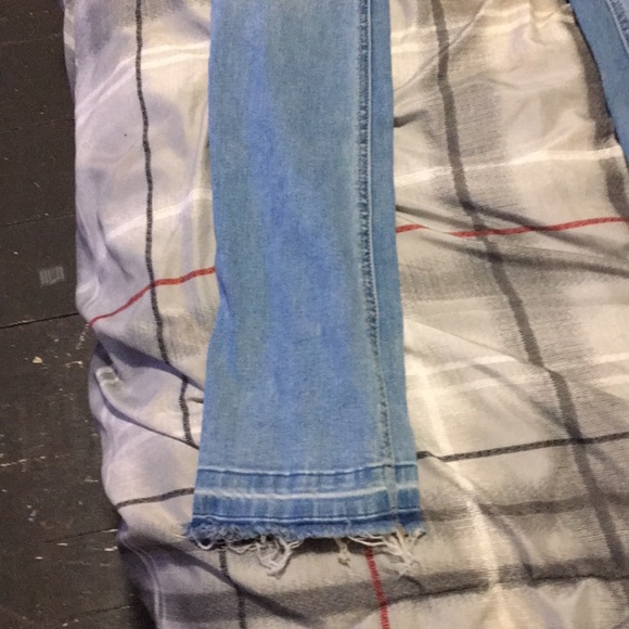 High rise stretch jeans! - Picture 3 of 6